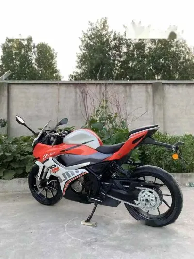 Мотоцикл Qjmoto