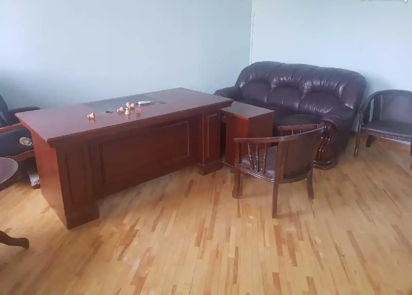 3-этажный, 12 комнатный дом, 700 м², Сомони