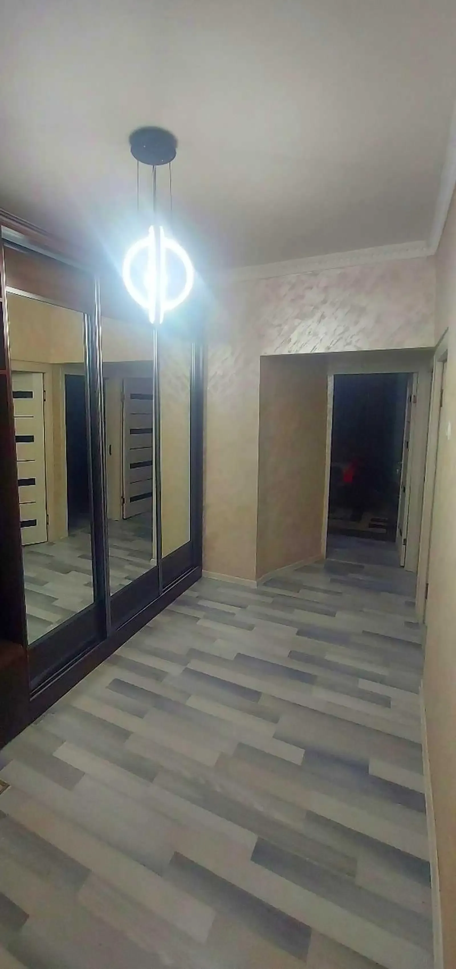 3-комн. квартира, 5 этаж, 102м², 104 Мкр ресторани Самандар