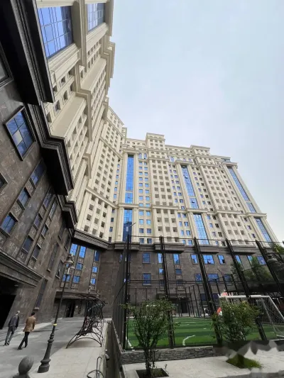 3-комн. квартира, 17 этаж, 147 м², И. Сомони
