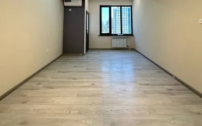 2-комн. квартира, 6 этаж, 68 м², Сино 102мкр
