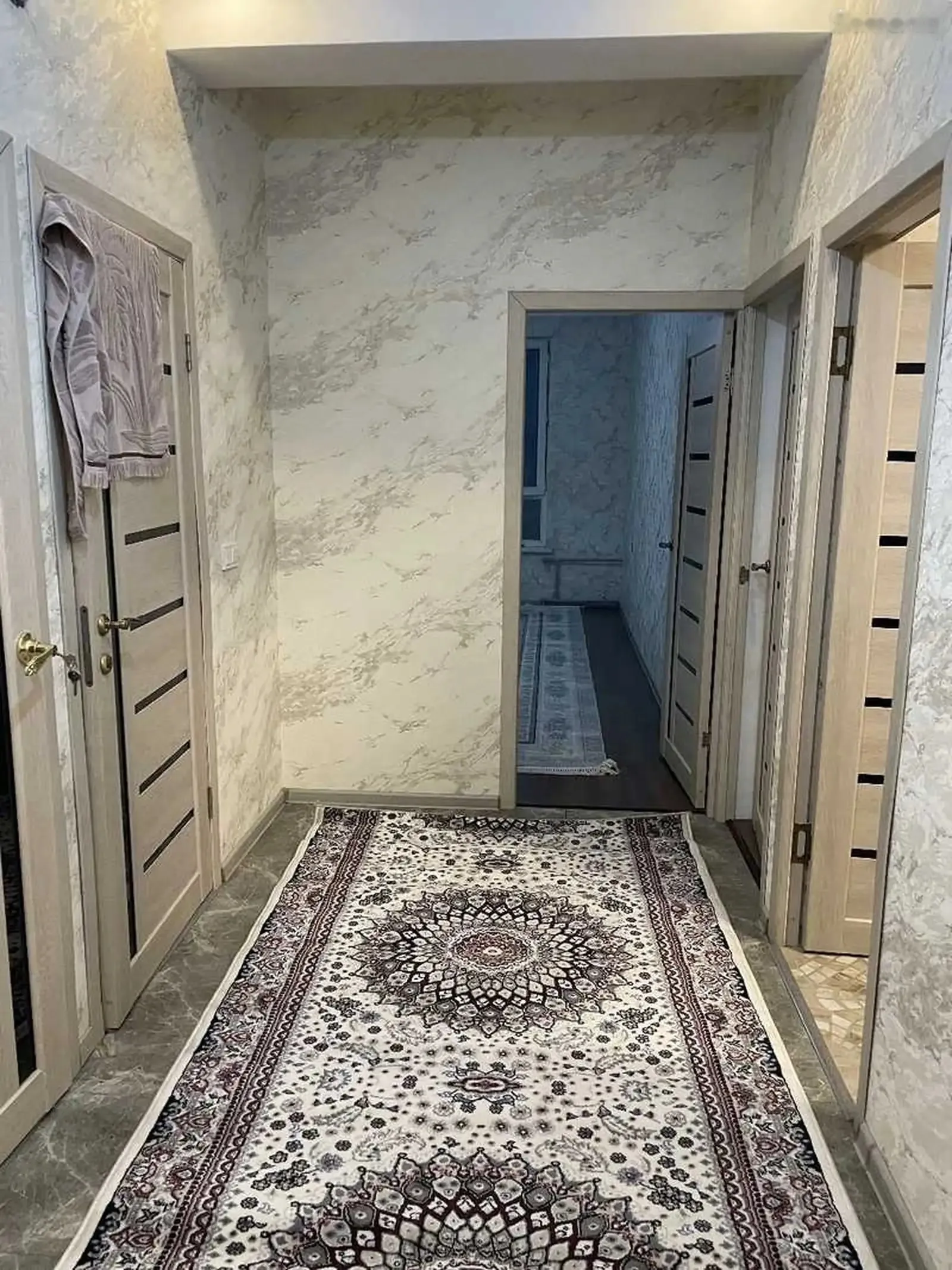 2-комн. квартира, 2 этаж, 70м², хитой бозор