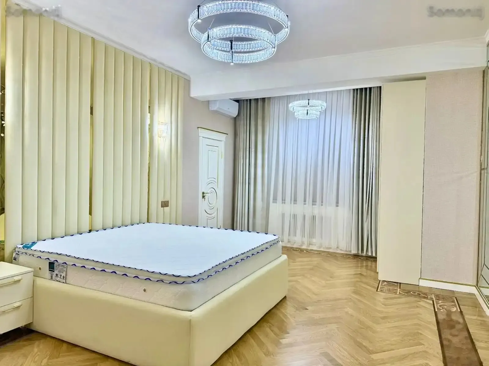 3-комн. квартира, 10 этаж, 100м², Исмоили Сомони