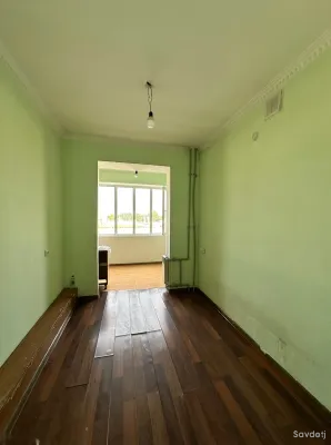 1-комн. квартира, 4 этаж, 54 м², 46й Микрорайон, Улица Сохили, Автосалон BMW, Район Фирдавси