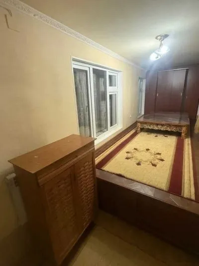 3-комн. квартира, 2 этаж, 70м², 103мкр