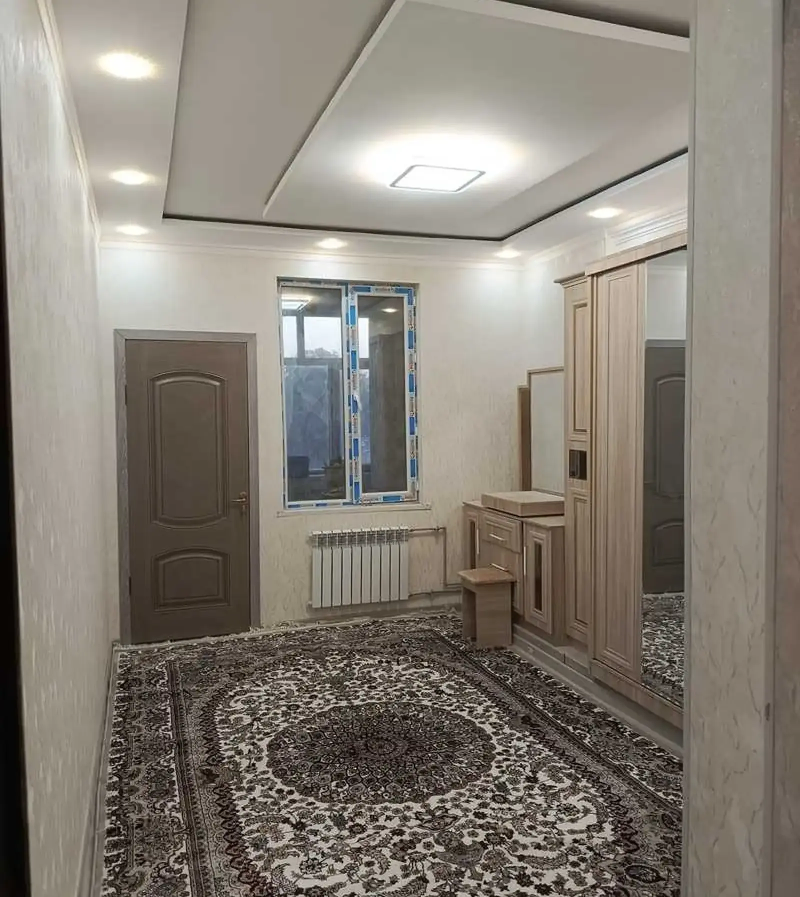 2-комн. квартира, 2 этаж, 60м², Исмоили Сомони, хиёбони Рудакӣ