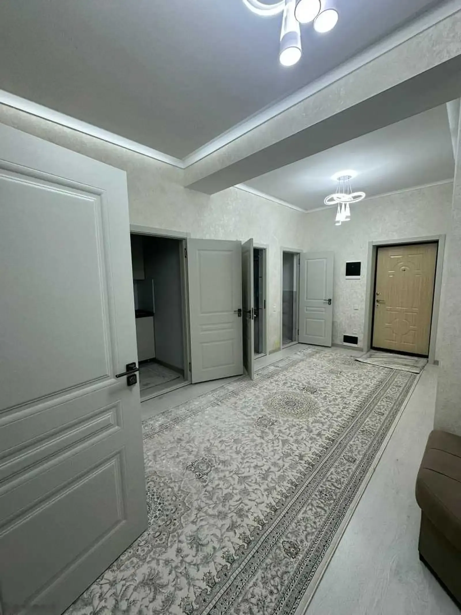 2-комн. квартира, 3 этаж, 65м², Сино, 102 мкр