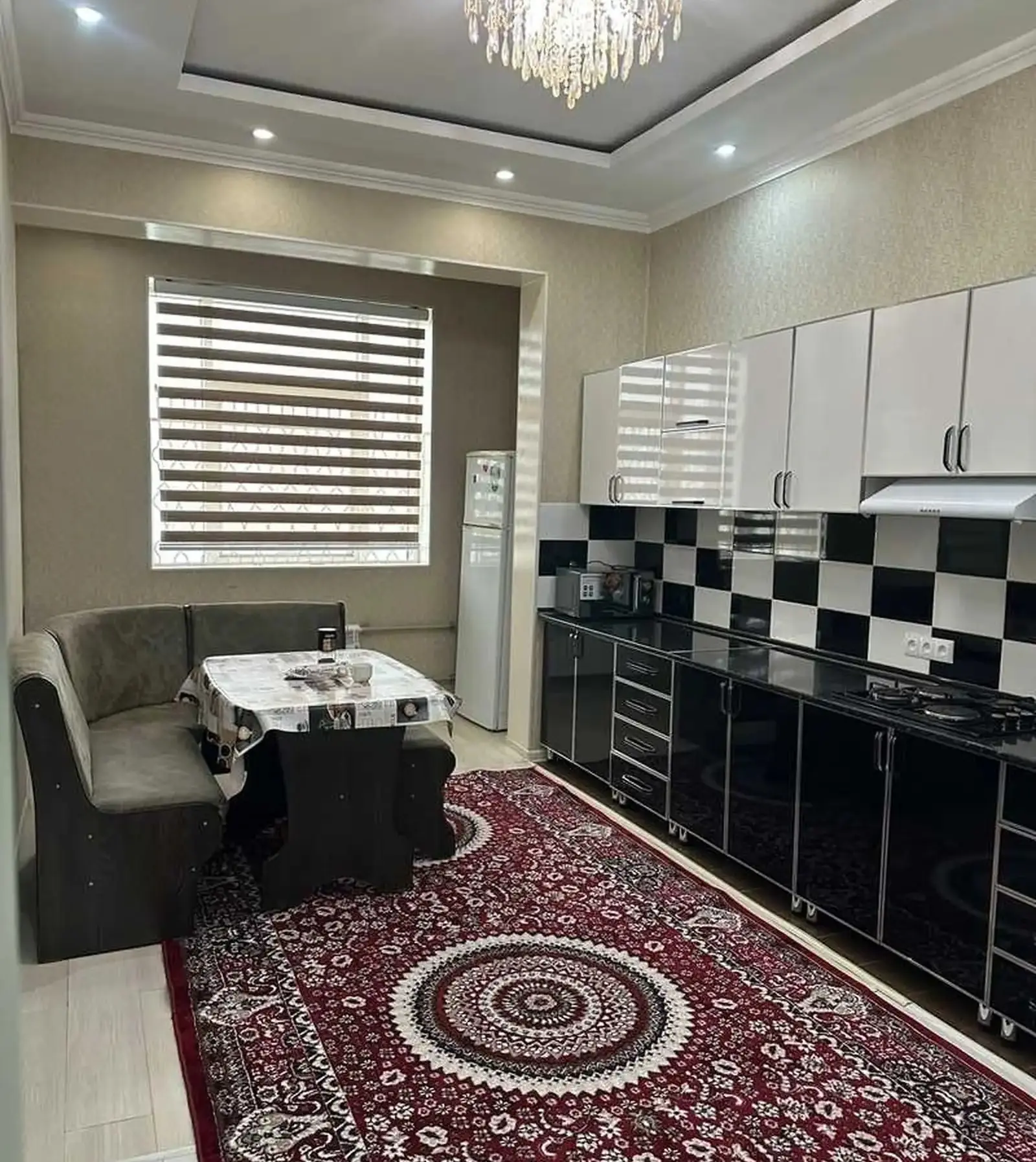2-комн. квартира, 11 этаж, 90м², Шохмансур