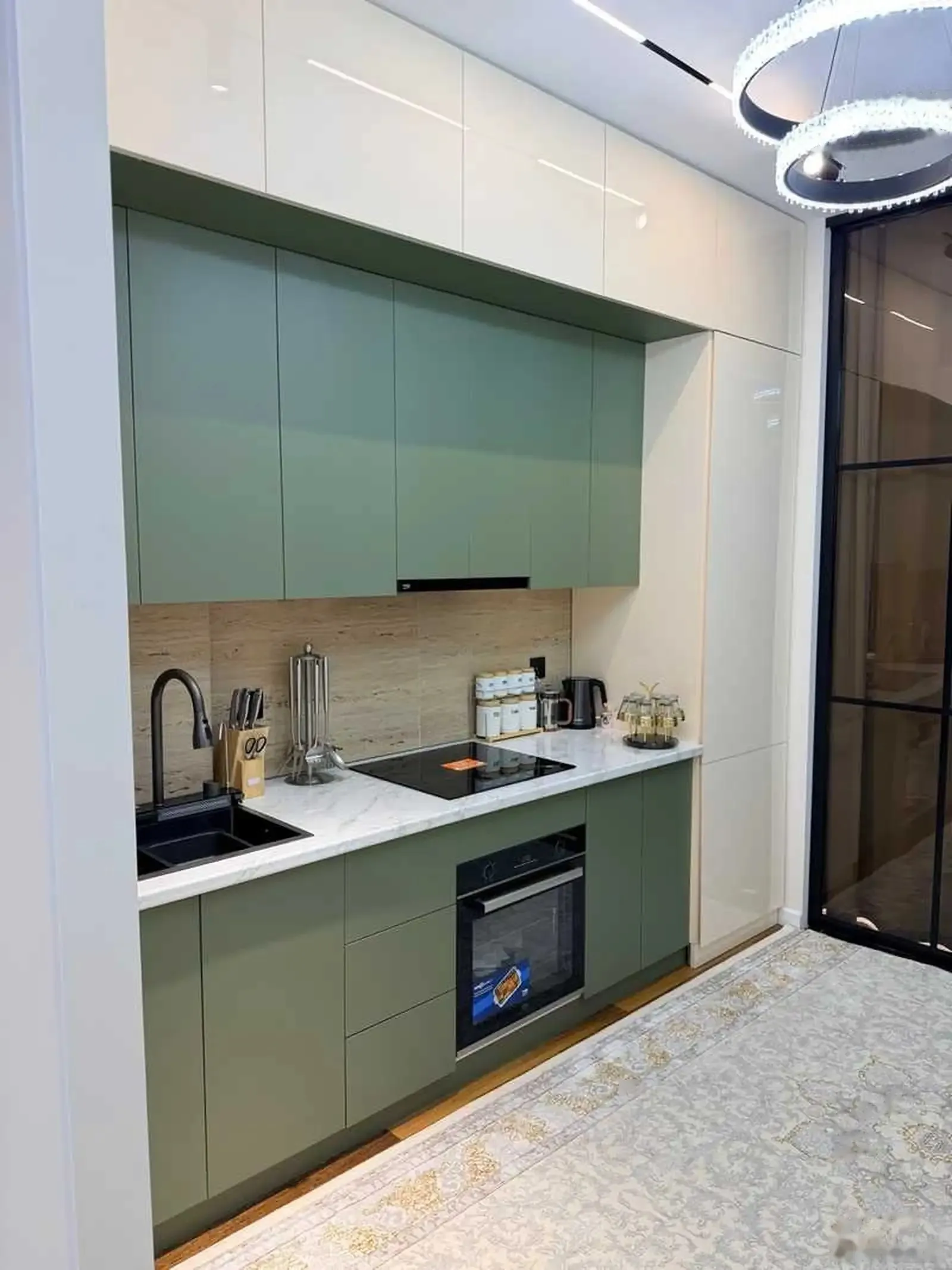 3-комн. квартира, 14 этаж, 98м², северный