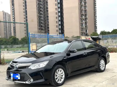 Toyota Camry, 2016