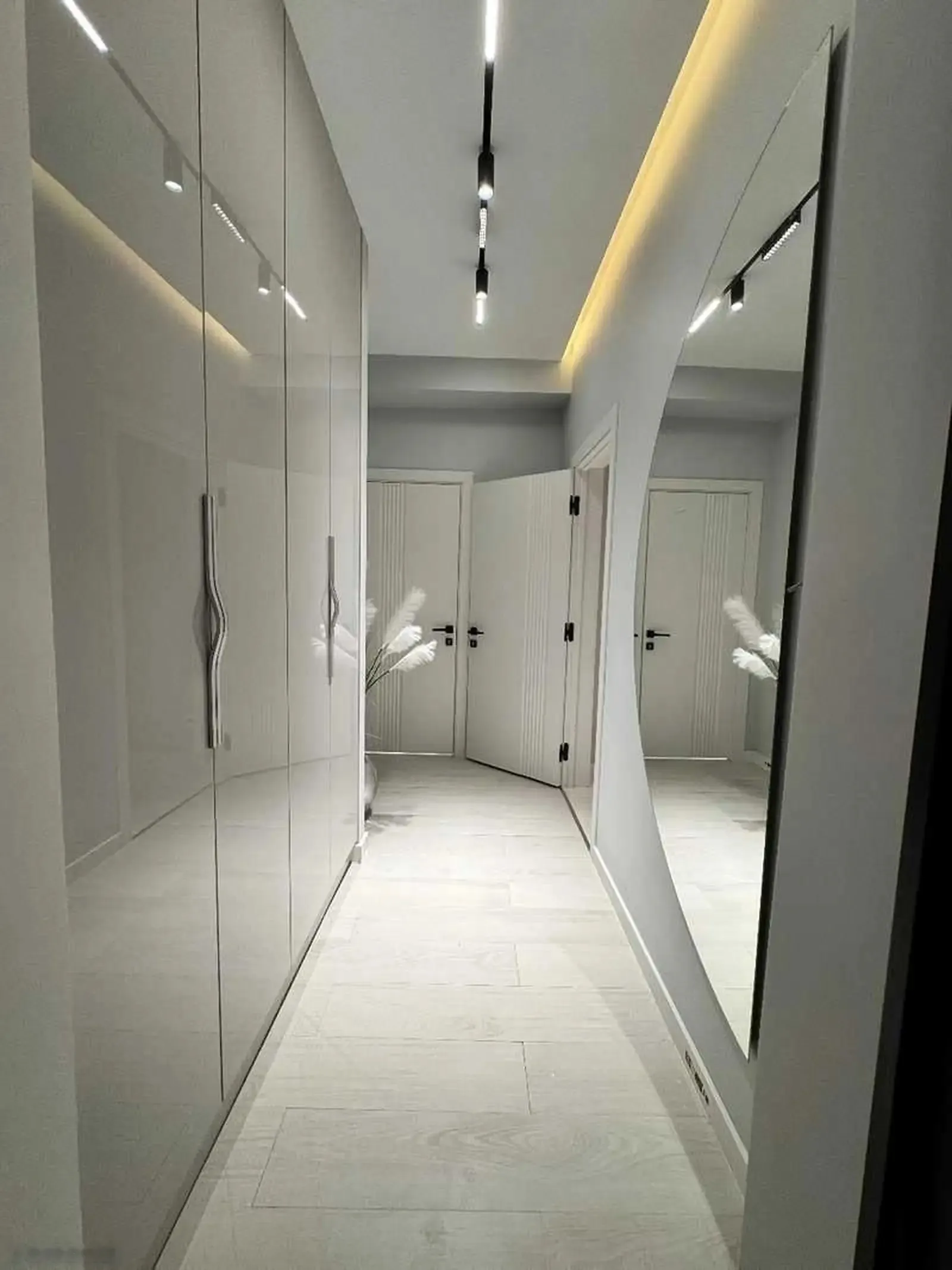 2-комн. квартира, 10 этаж, 65м², Роддоми