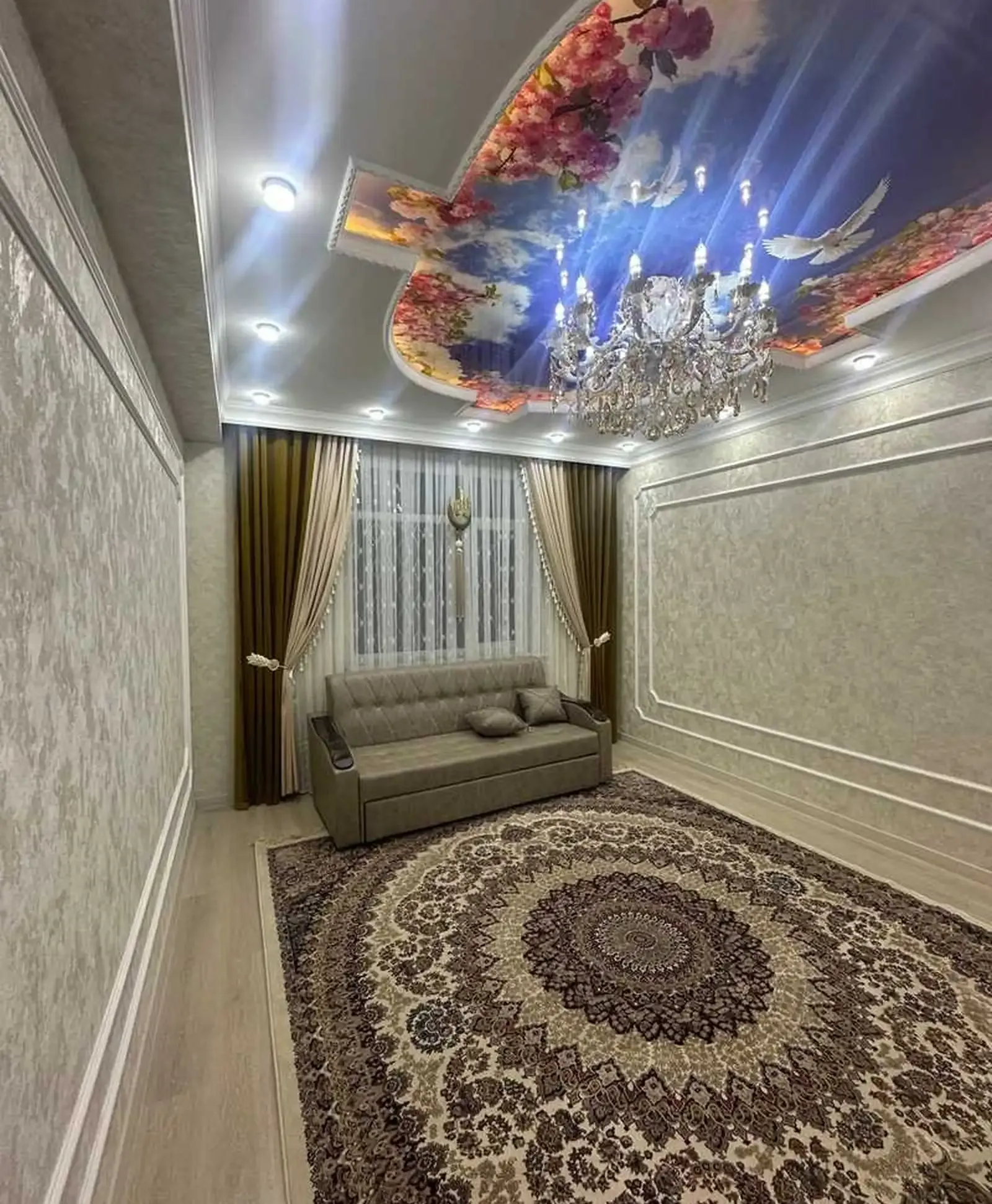 3-комн. квартира, 6 этаж, 102м², Ёқут 2000, Голубой экран