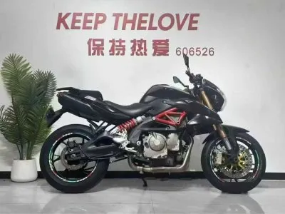 Мотоцикл Benelli