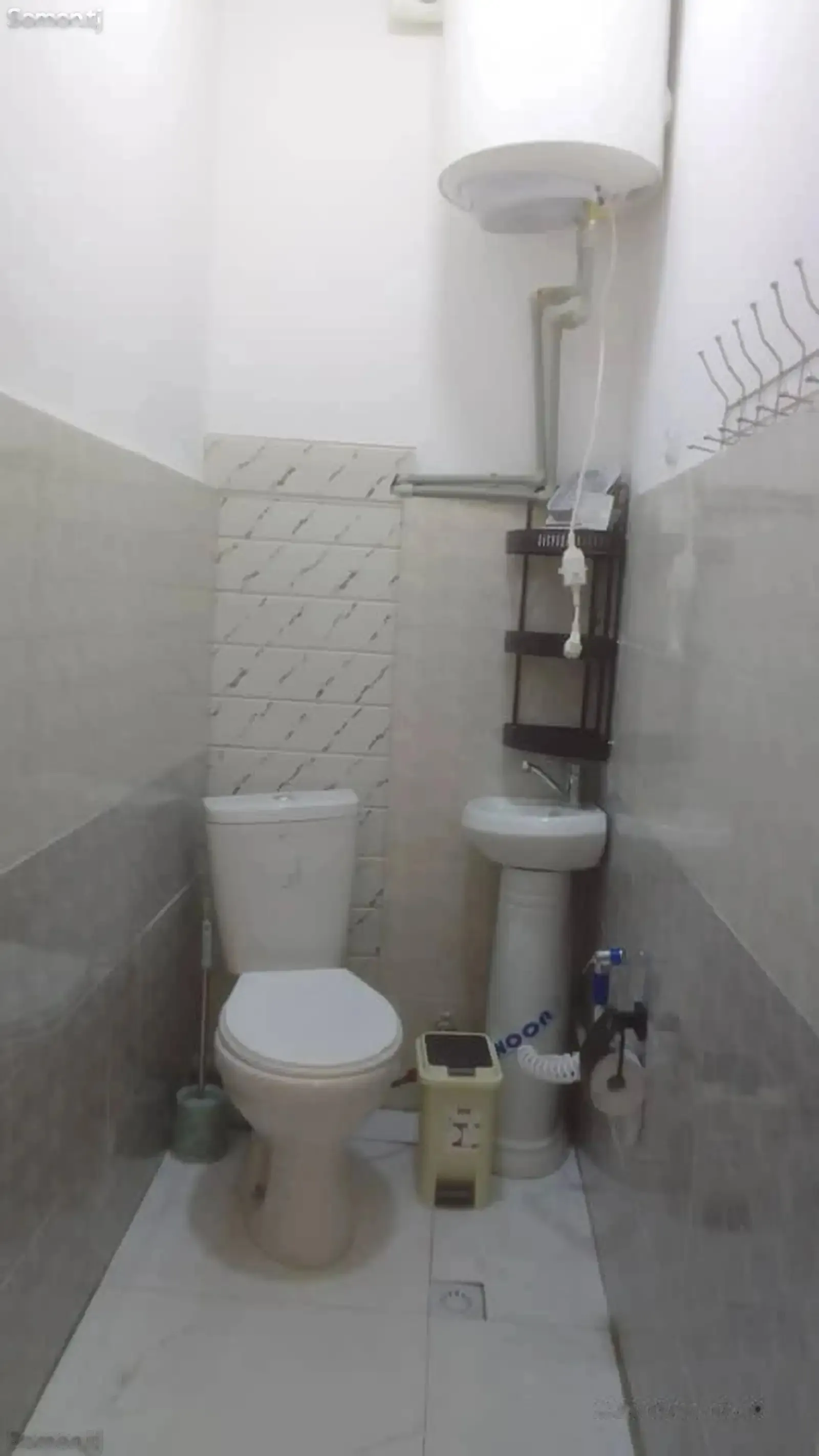 2-комн. квартира, 4 этаж, 80м², кӯч. Карамов, назди масҷиди маркази