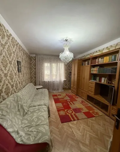 2-комн. квартира, 3 этаж, 65м², Сино