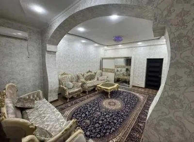 2-комн. квартира, 10 этаж, 72м², Голубой экран