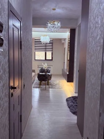 2-комн. квартира, 16 этаж, 70м², Шохмансур