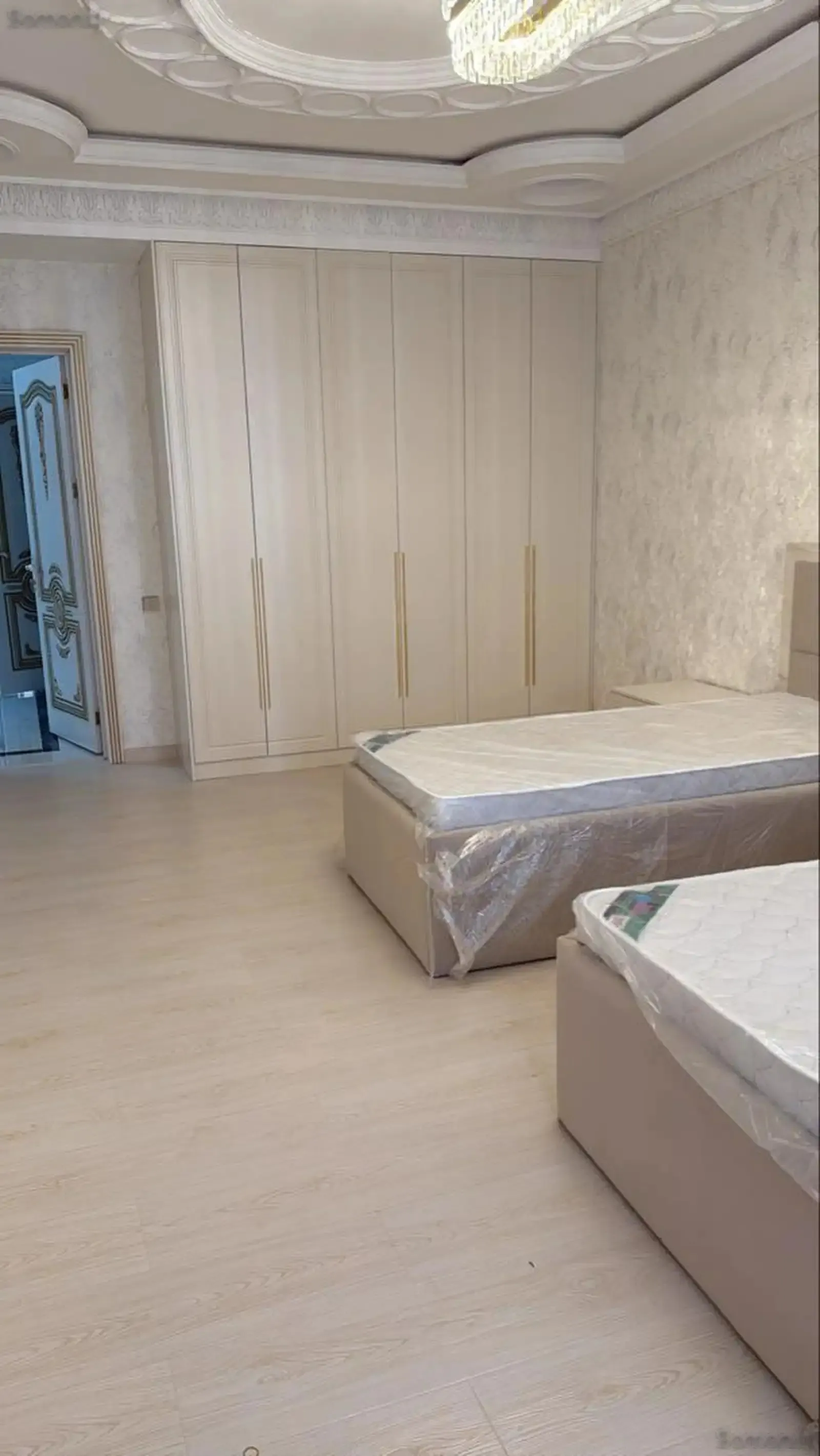 3-комн. квартира, 12 этаж, 150м², Шохмансур