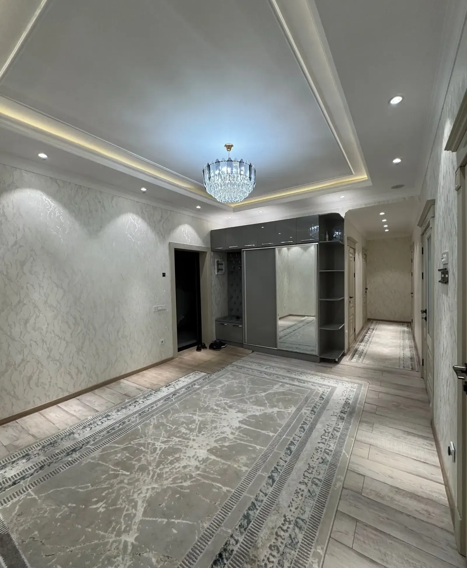 2-комн. квартира, 5 этаж, 100м², Овир/Гранд Отель