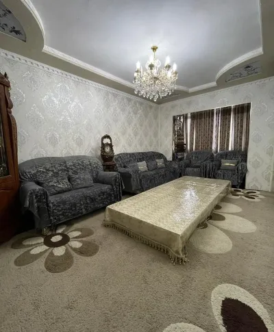 4-комн. квартира, 3 этаж, 90 м², Цирк, Профсоюз
