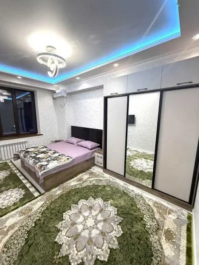 3-комн. квартира, 4 этаж, 100м², 102 мкр