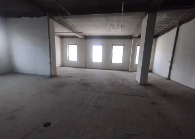Помещение под магазин / салон, 700м², Сино