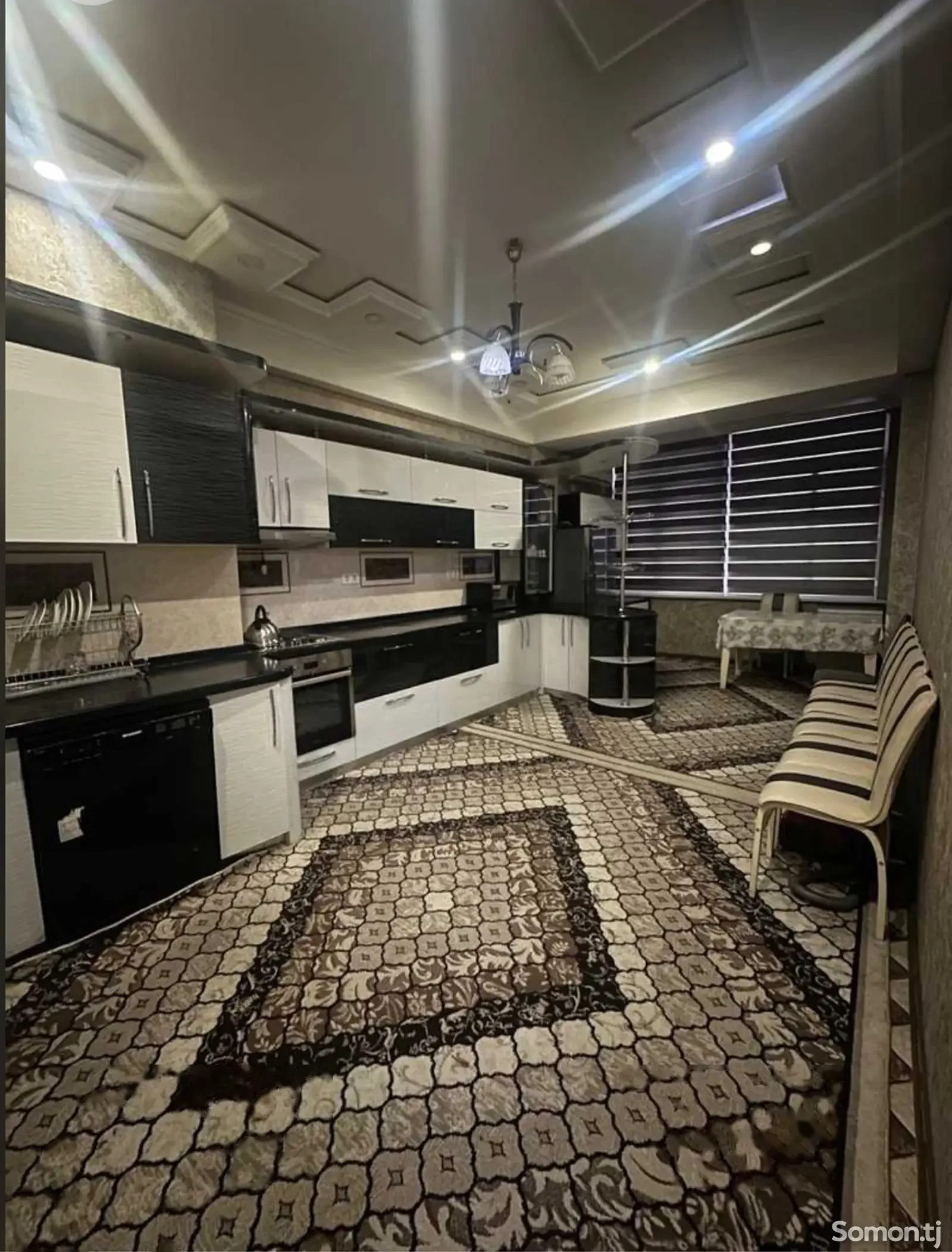 3-комн. квартира, 5 этаж, 130м², Дом печать