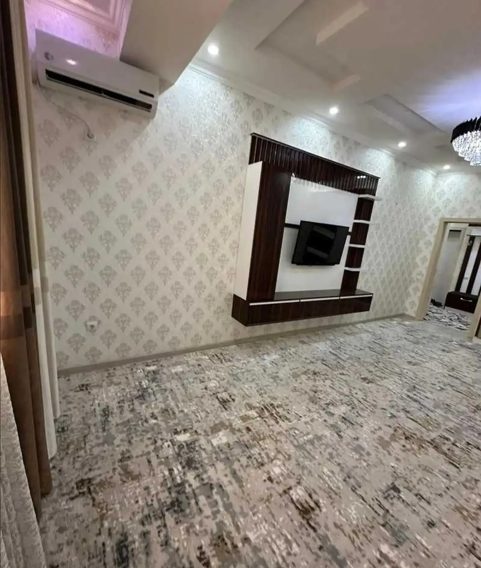 2-комн. квартира, 9 этаж, 70м², Молодежный театр