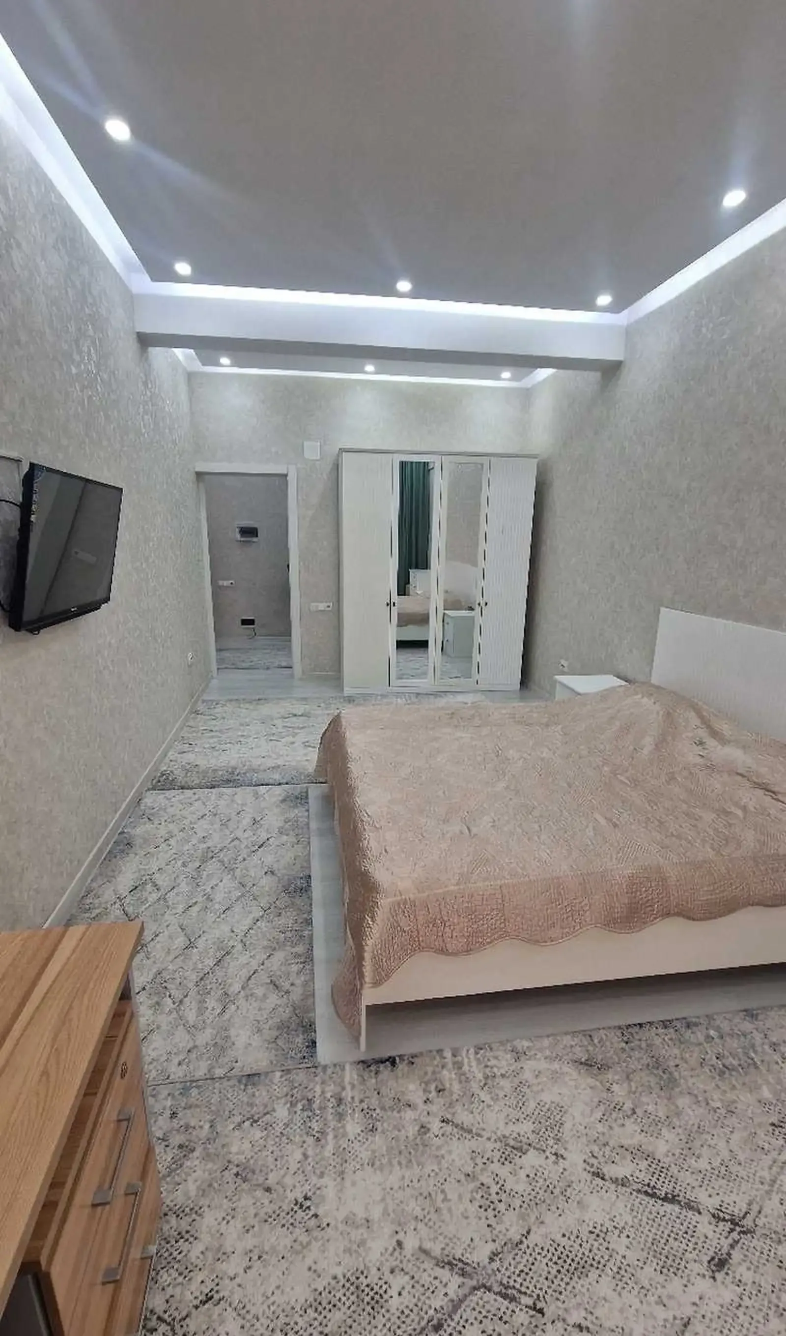 2-комн. квартира, 12 этаж, 58м², Овир