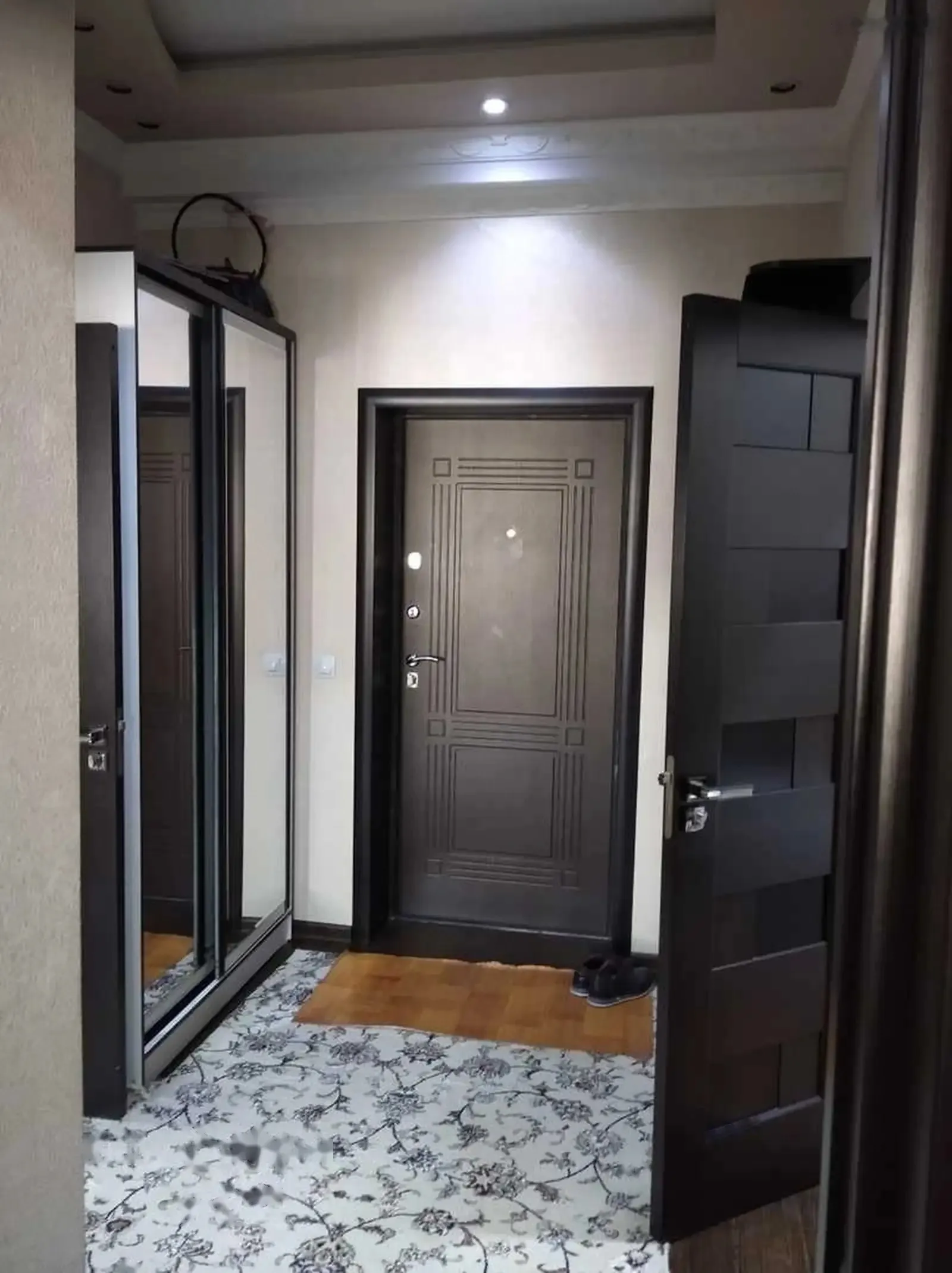 2-комн. квартира, 9 этаж, 52м², Зарнисор