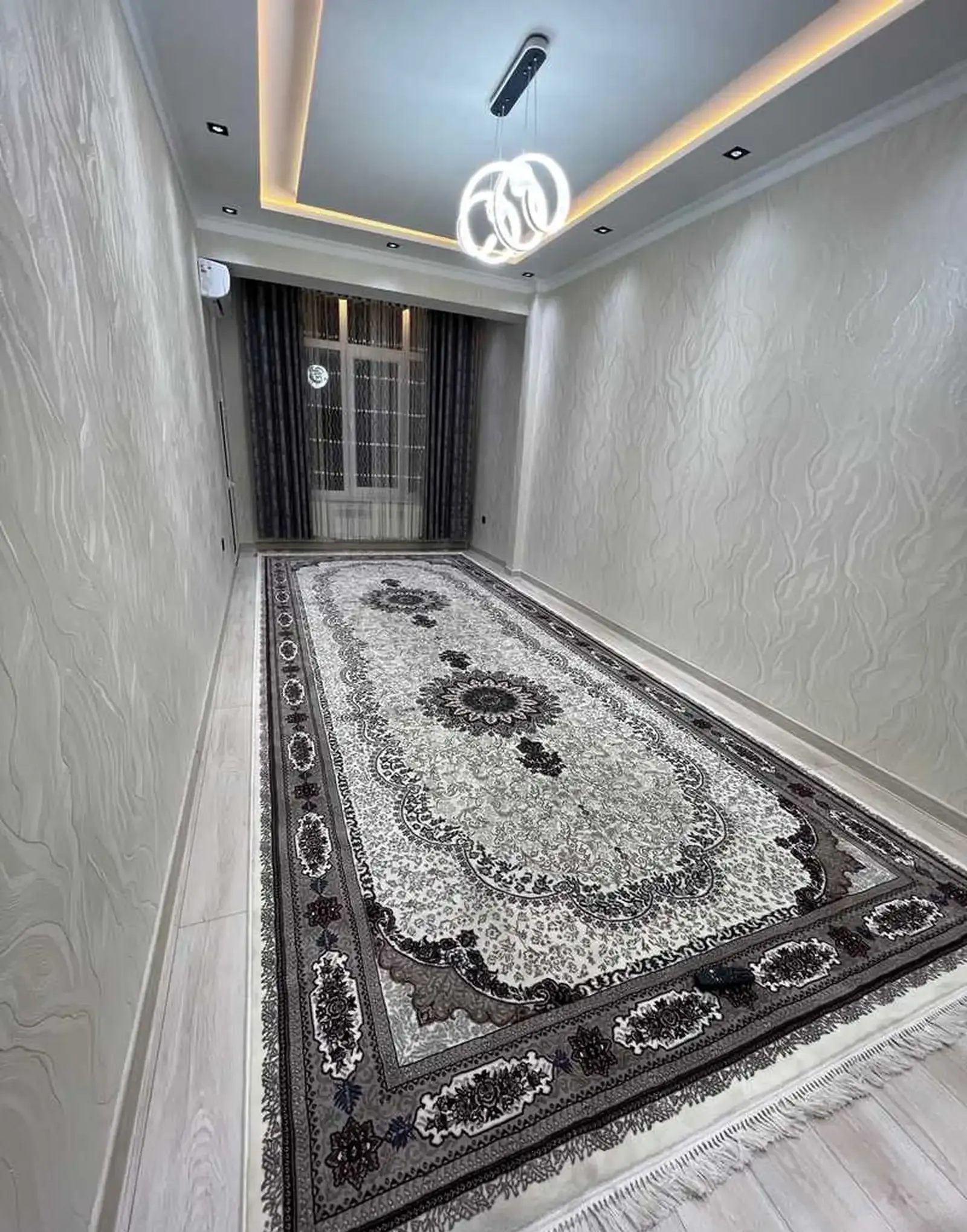 2-комн. квартира, 15 этаж, 60м², ОВИР
