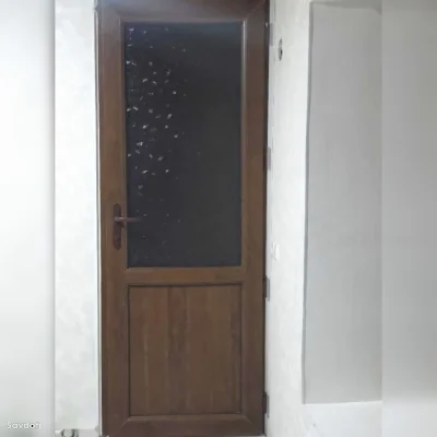 Окно и дверь