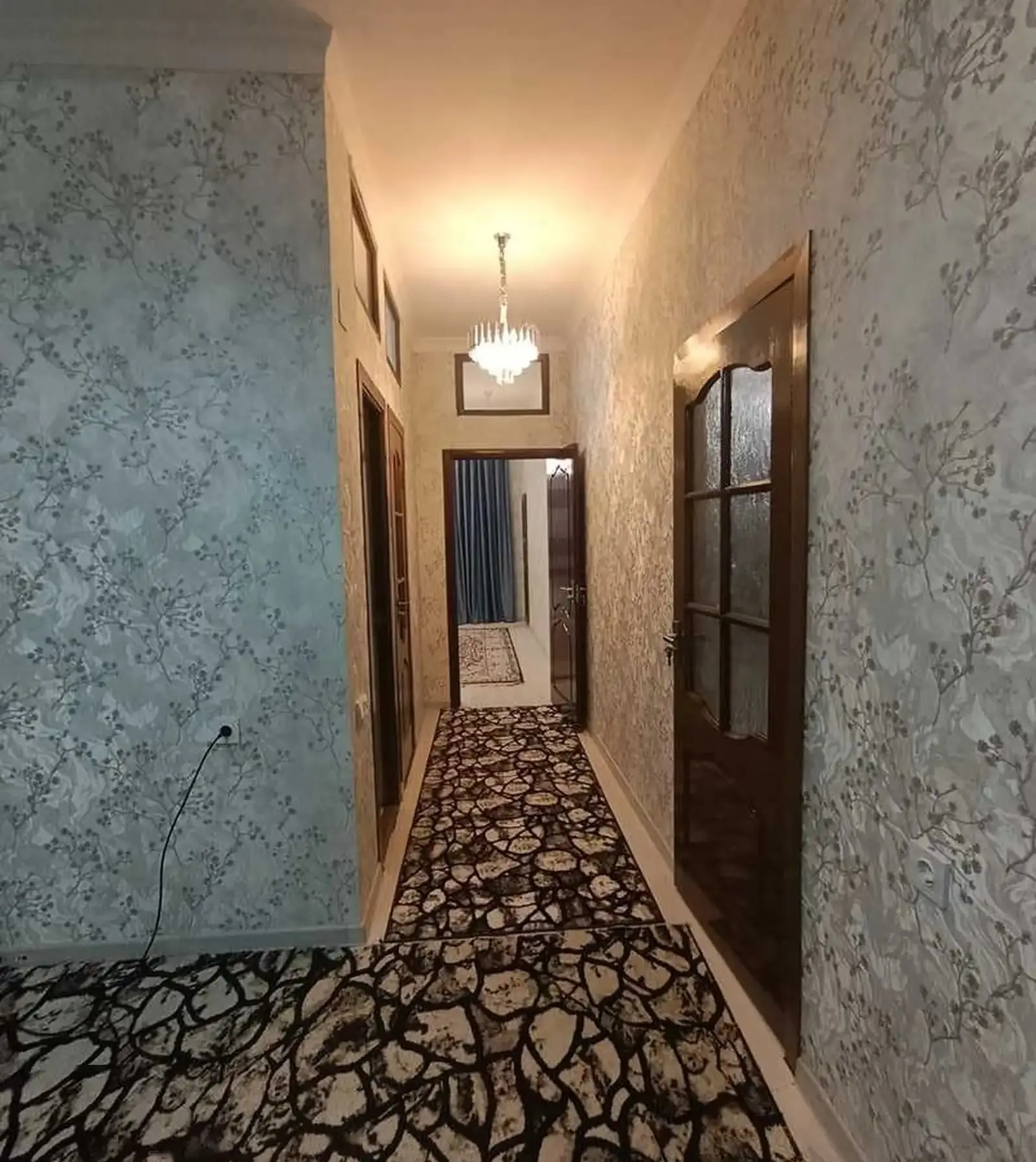 2-комн. квартира, 3 этаж, 79м², Фирдавси