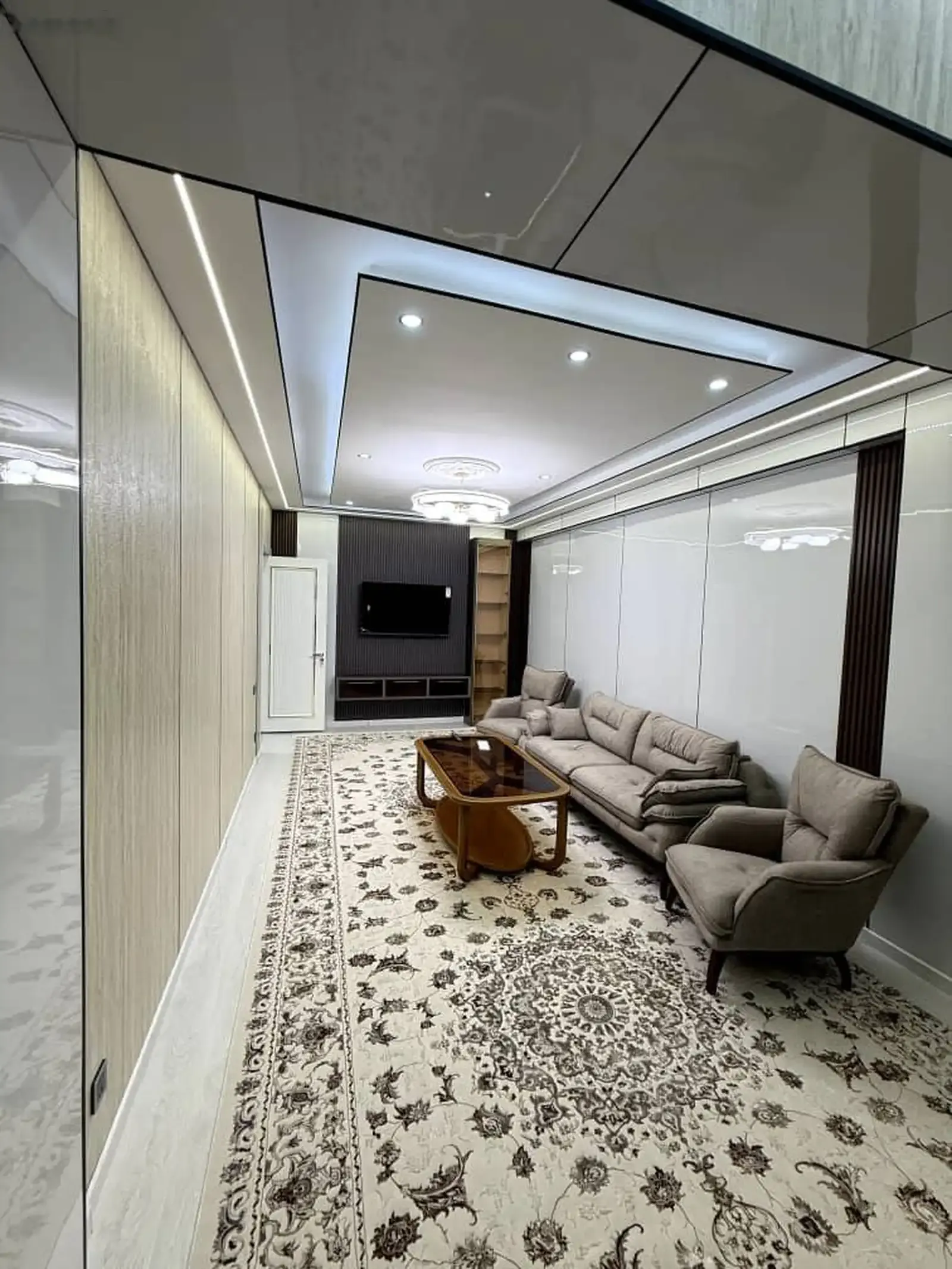 2-к квартира, 7 этаж, 74 м², Дом печати