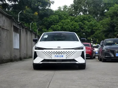 Changan UNI-V 2025