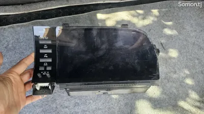 Монитор от Mercedes