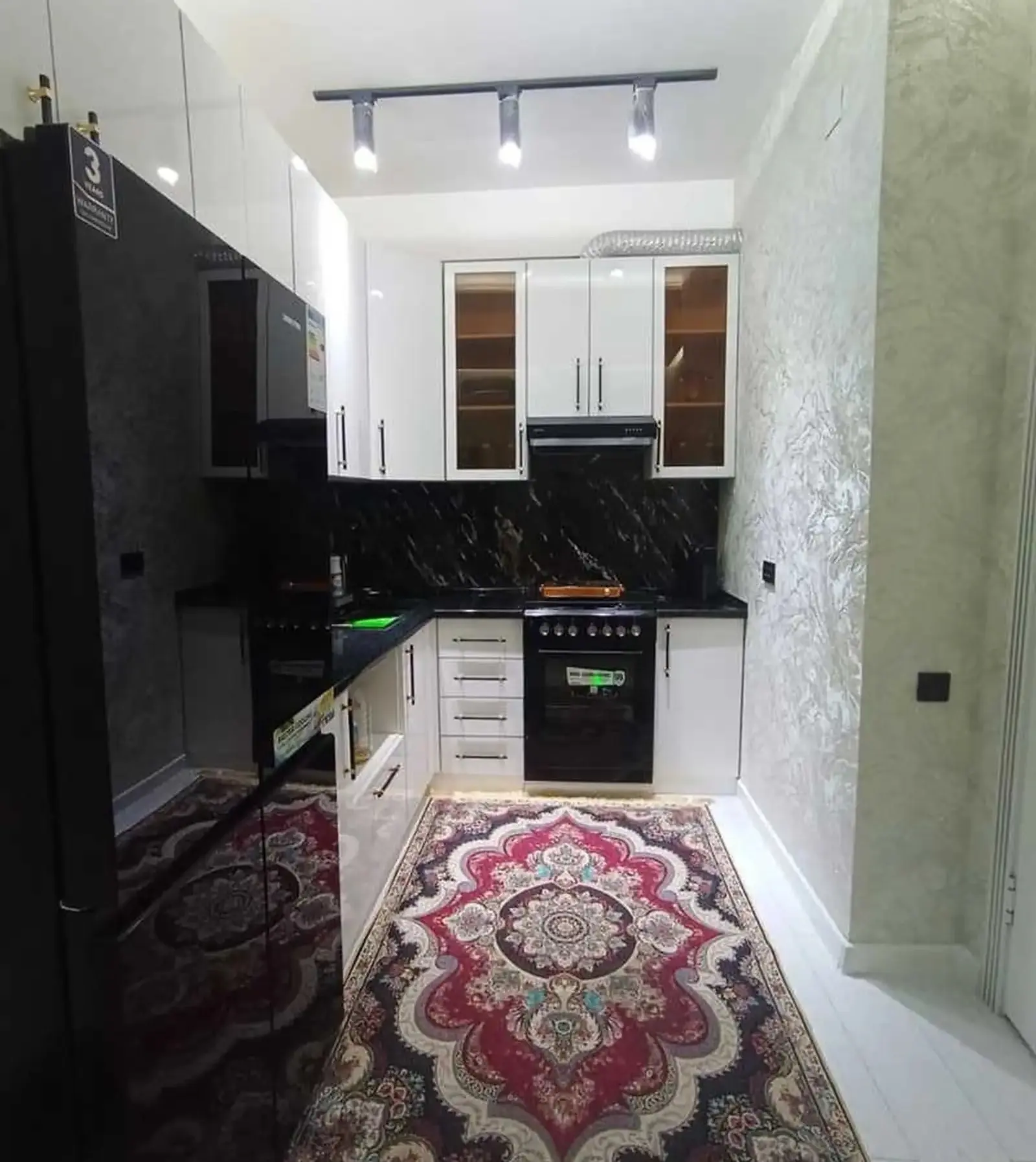 2-комн. квартира, 11 этаж, 83м², Молодёжный театр