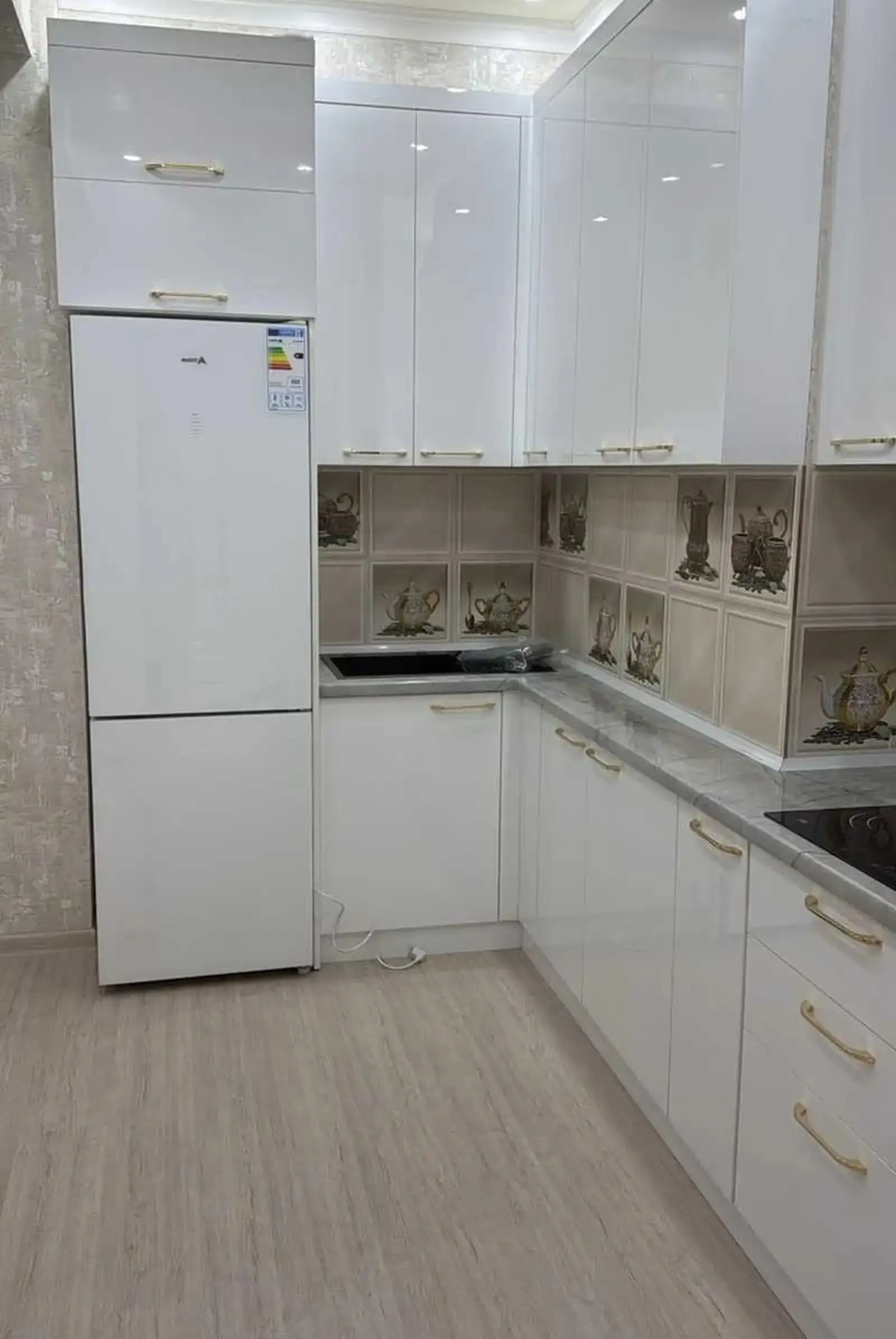 2-комн. квартира, 9 этаж, 80м², 92 мкр ресторани райхон