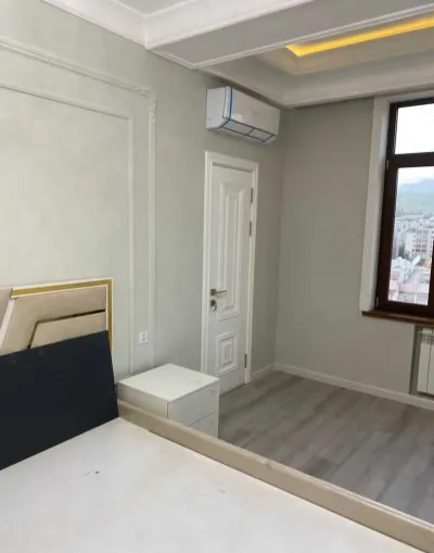 2-комн. квартира, 12 этаж, 66м², 92мкр