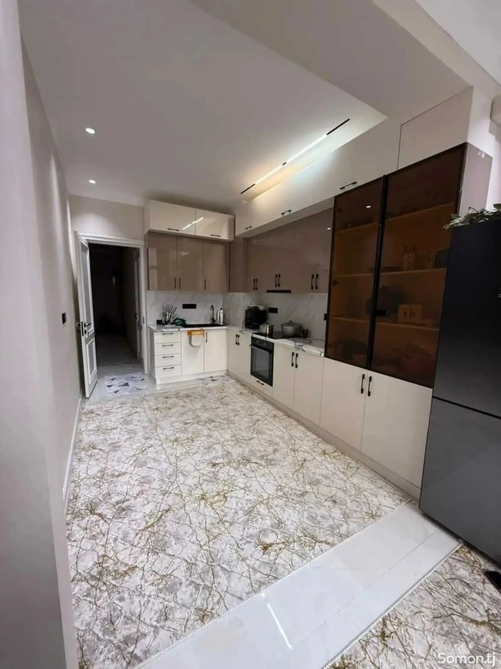 2-комн. квартира, 3 этаж, 85м², овир