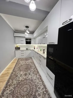 3-комн. квартира, 5 этаж, 107 м², Садбарг, Улица Айни, дом Вайкики, Шохмансур