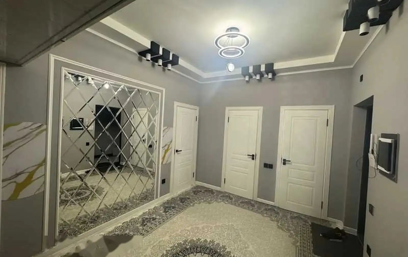 2-комн. квартира, 14 этаж, 70м², Фирдавси