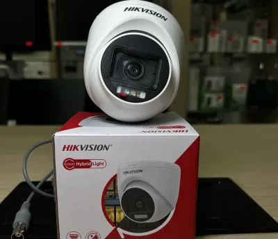 Камера внутренняя Hikvision TURBO HD DS-2CE76D0T-LPFS2.8mmO-STD
