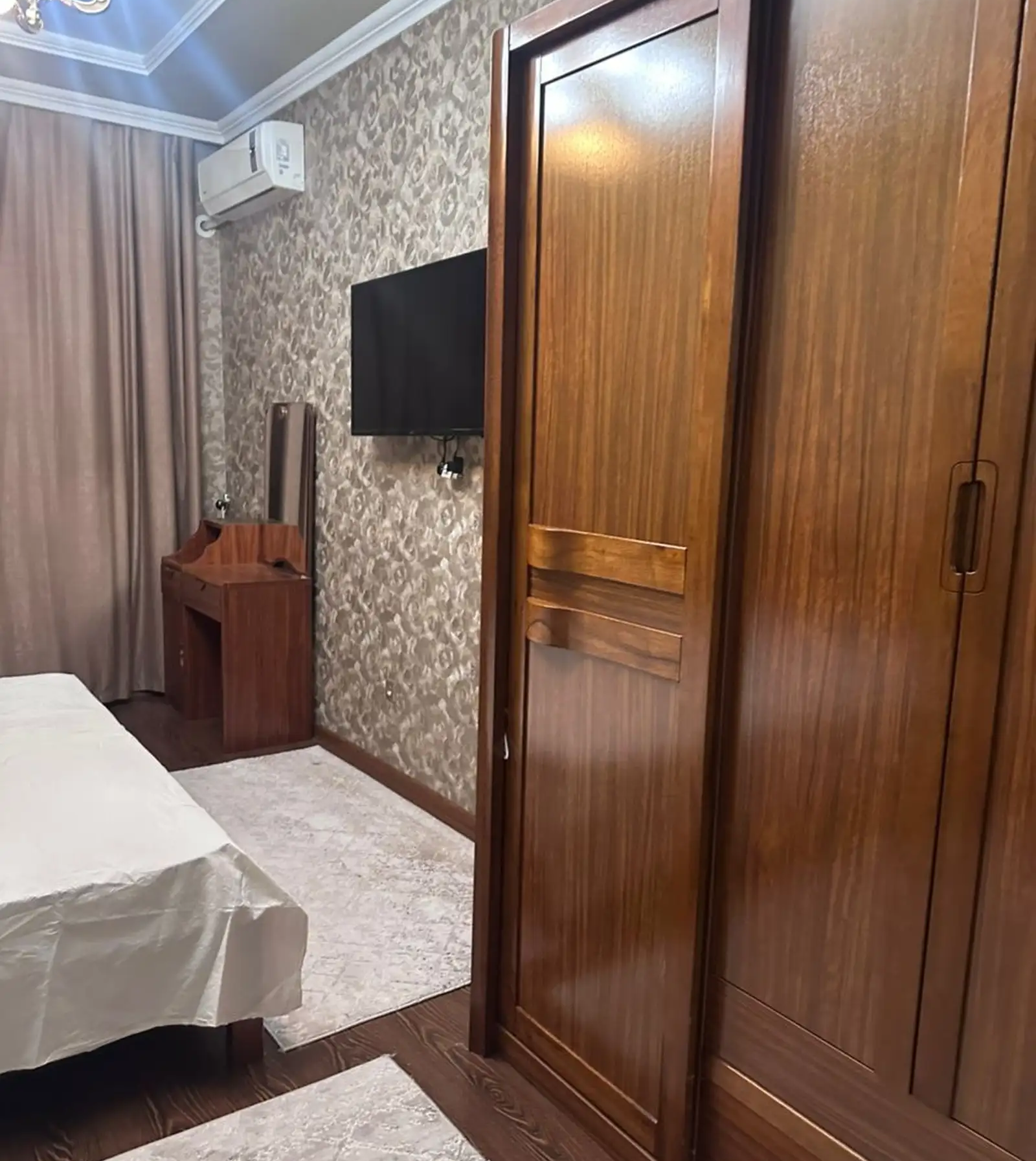 3-комн. квартира, 5 этаж, 95м², Сомони ру баруи Пединститут назди боги Истиклол