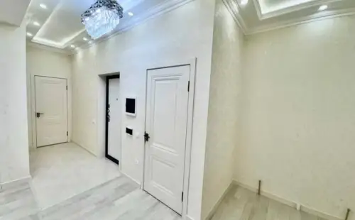 3-комн. квартира, 1 этаж, 90 м², Сино