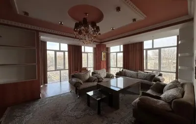 3-комн. квартира, 5 этаж, 140м², шохмансур