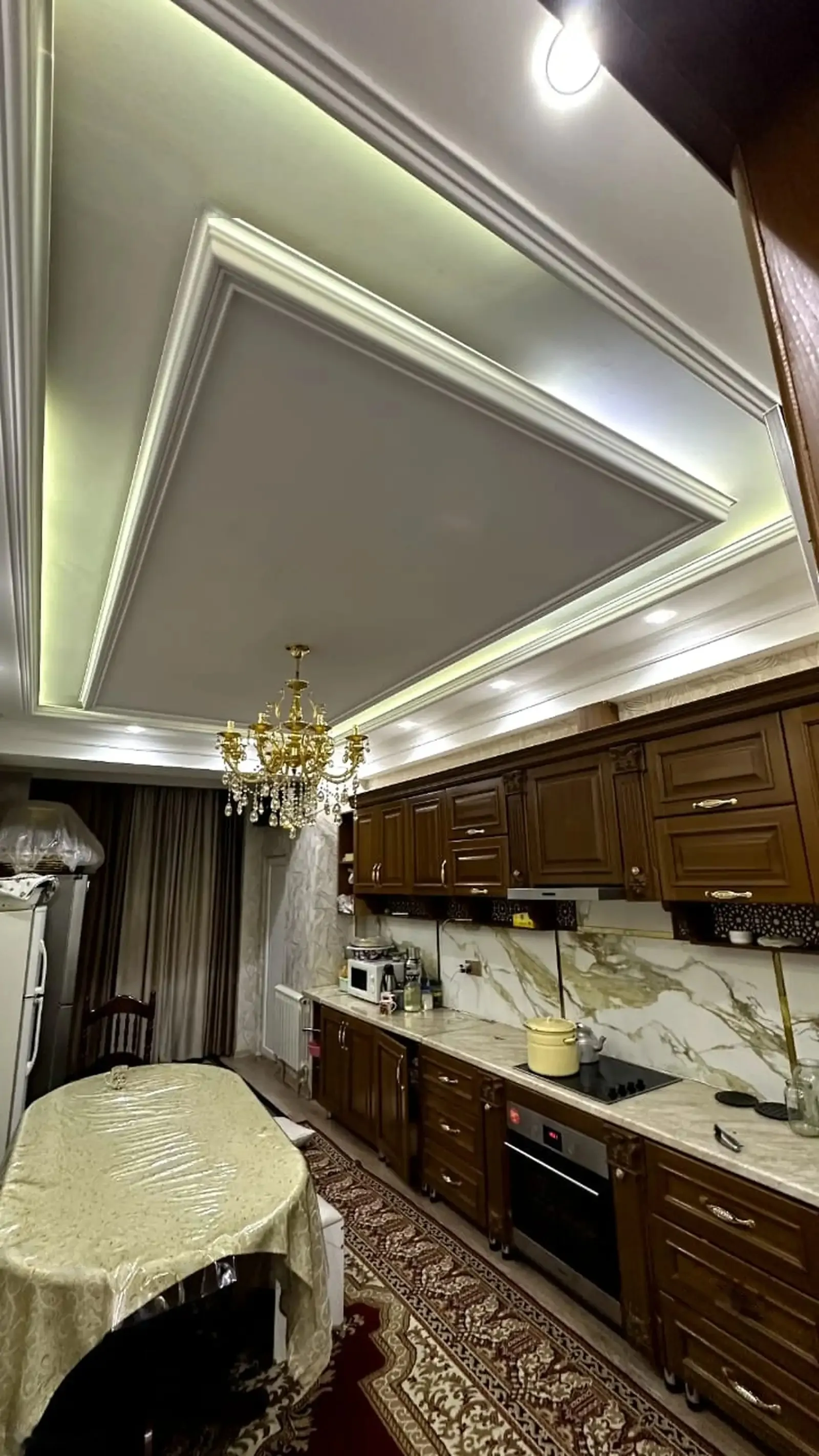 4-комн. квартира, 2 этаж, 120м², И Сомони, ориентир доми Сафо