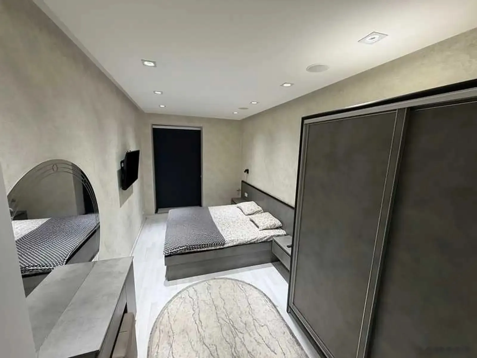 2-комн. квартира, 13 этаж, 80м², повороти аэрапорт