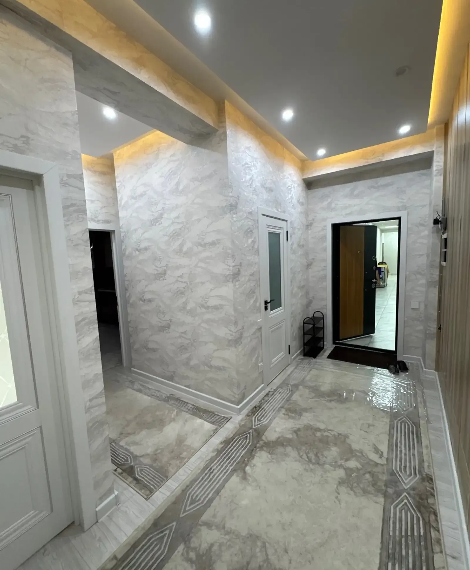 2-комн. квартира, 10 этаж, 90м², Ёвар/Овир/Султанбей/Грандь Отель