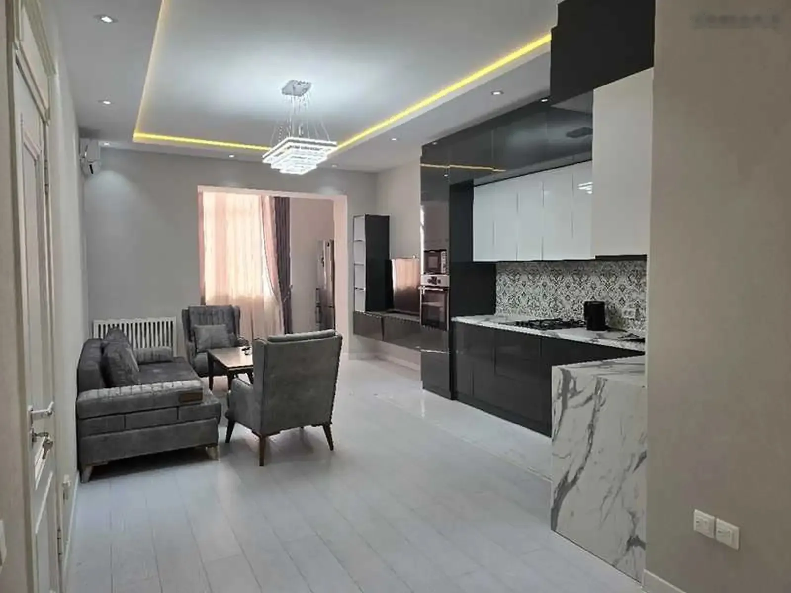 2-комн. квартира, 9 этаж, 80м², Исмоил Сомони